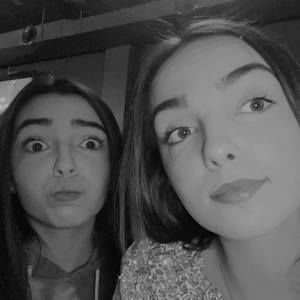 Meet your Posher, Lily